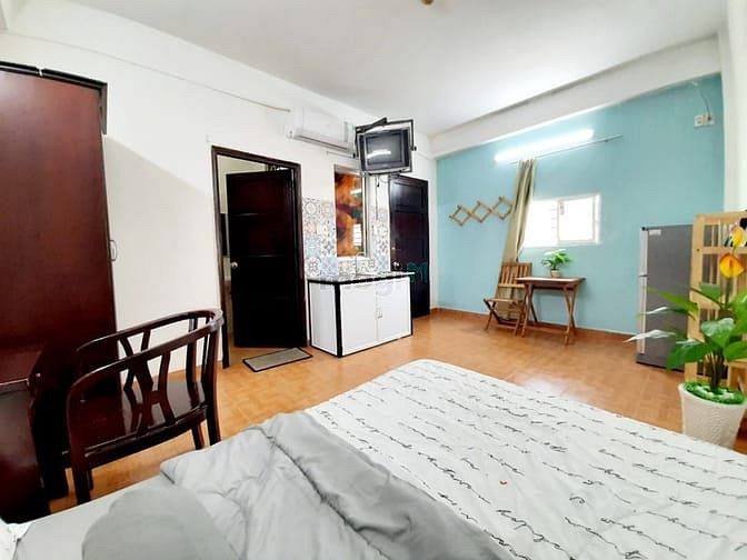 Hình ảnh Phòng full nội thất dt 30m2 ngay etown cộng hòa, đối diện BIG C