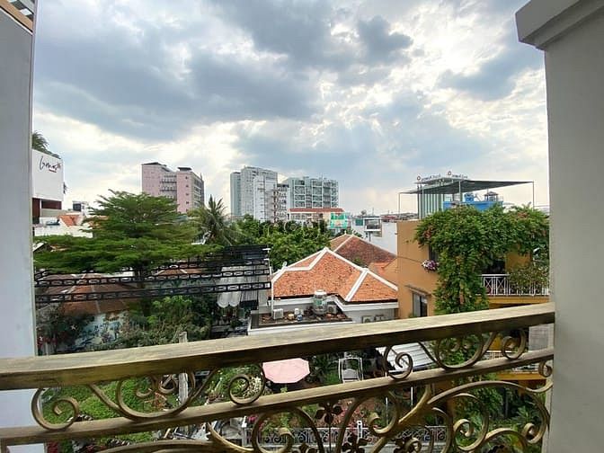 Hình ảnh Ban công Thoáng Mát Rộng - 1 PN - Bếp - Khách tách biết Phan Đăng Lưu