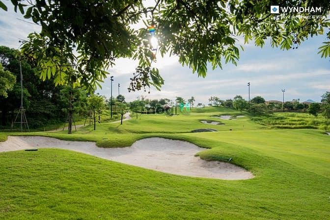 Hình ảnh Quần thể sân Golf, Wyndham Sky Lake Resort & Villas