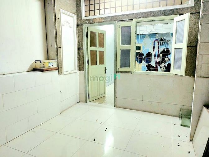 Hình ảnh Cho thuê tầng 1 trong nhà nguyên căn