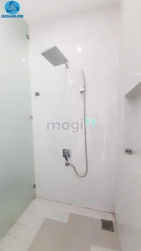 Hình ảnh PHAN ĐÌNH PHÙNG, Phòng Studio FULL Ánh Sáng Gần CV Hoàng Văn Thụ