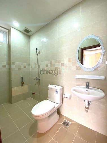 Hình ảnh Căn Hộ Ban Công Nội Thất GỖ HƯƠNG Cao Cấp – Đối Diện NTD Phú Thọ
