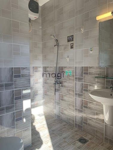 Hình ảnh LÝ THƯỜNG KIỆT, Phòng Cao Cấp, Đối Diện NTĐ Phú Thọ Q10