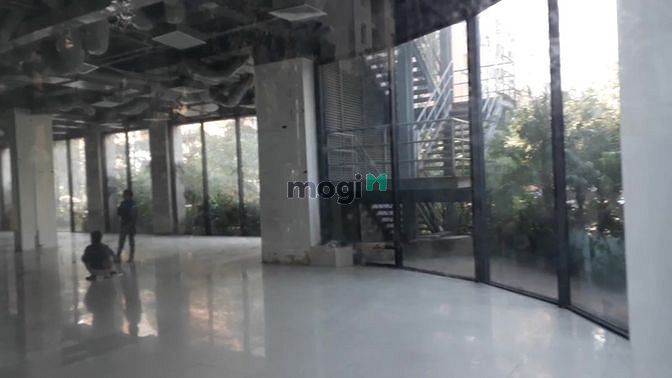 Hình ảnh Cho thuê nhà Mặt Phố Đường Phạm Hùng, MT 10m, DTSD 200m2, 2 tầng