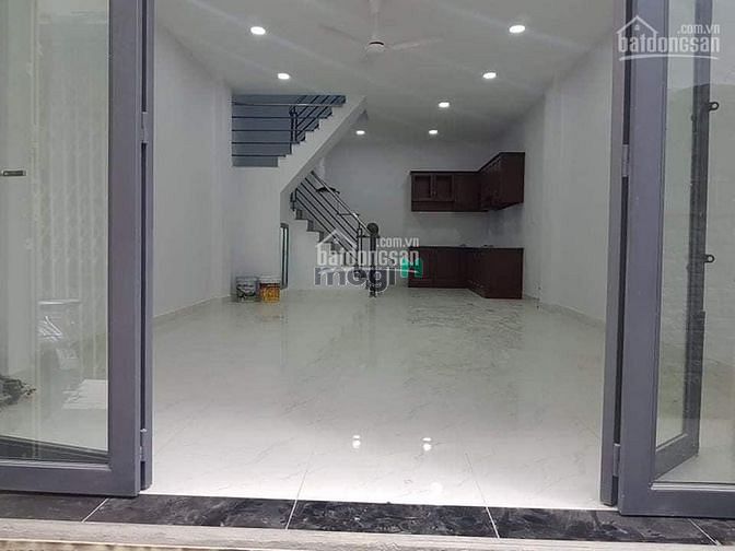 Hình ảnh Nhà hẻm ba gác Bùi Thế Mỹ ngang lớn