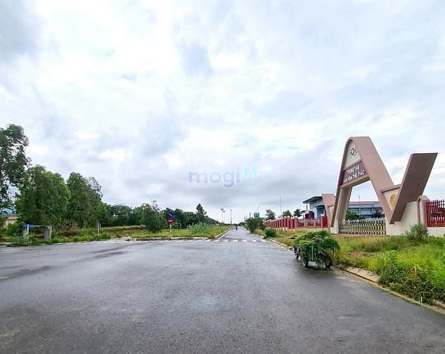 Hình ảnh Bán Đất Mặt Tiền 24x49m TC 200m, 1 tỷ 35, Sơn Mỹ, Hàm Tân, Bình Thuận