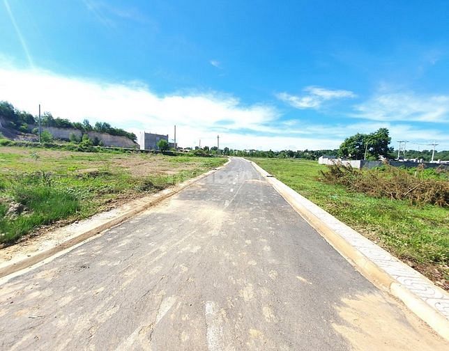 Hình ảnh Mở Bán Đất Nền gần KCN Amata, Long Bình, Biên Hoà, Sổ riêng