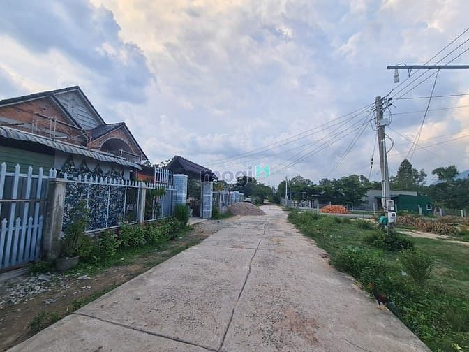 Hình ảnh BÁN ĐẤT 1039m2 CÓ 200m2 THỔ CƯ  – GIÁ 1 TỶ 1 – Khu Dân Cư  TÂN HÀ