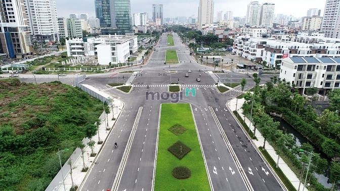 Hình ảnh Bán đất phường Ngọc Thụy, 7 chỗ vào, 72m2, MT 7m, giá rẻ