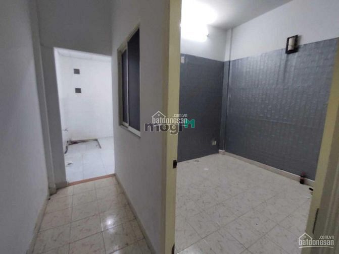 Hình ảnh Bán nhà mặt tiền Độc Lập.  61m2