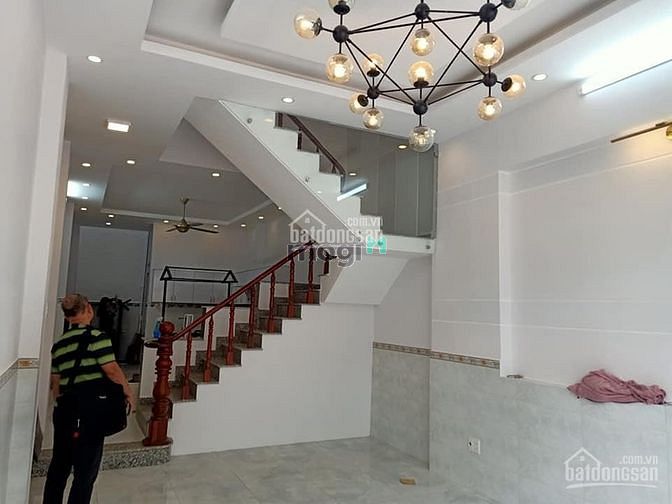 Hình ảnh Bán nhà đường Hòa Bình, Quận Tân Phú 5 tầng