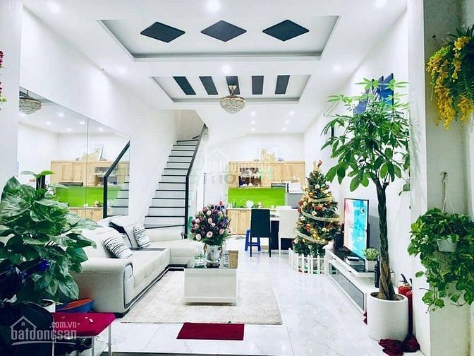 Hình ảnh Bán nhà Kênh Tân Hoá, Tân Phú, 40m2 hẻm ô tô sát nhà