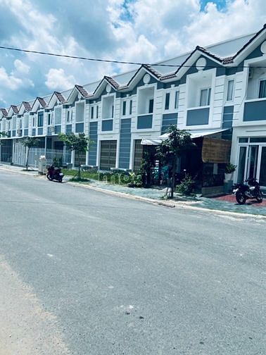 Hình ảnh Nhà mặt tiền 1trệt 1lầu. Giá rẻ mua ngay để nhận nhiều ưu đãi