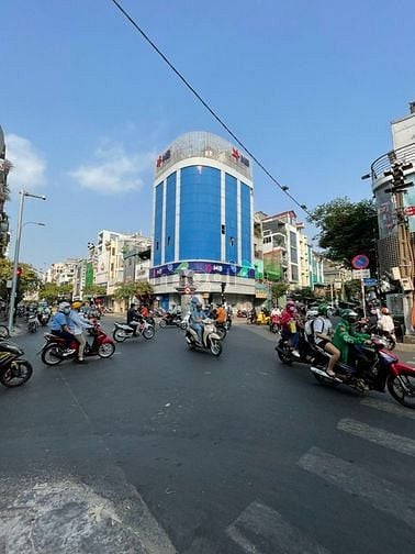 Hình ảnh Nhà bán đường Trần Quang Khải 14x29m 427m2. đất . Đang là đất trống