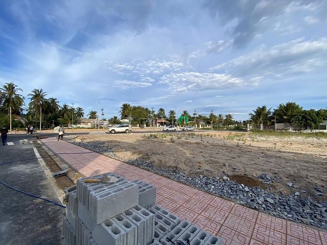 Hình ảnh Đất nền 155m2 có Sổ Đỏ, mặt đường 30m, gần Vịnh Thủy Triều chỉ 1 tỷ