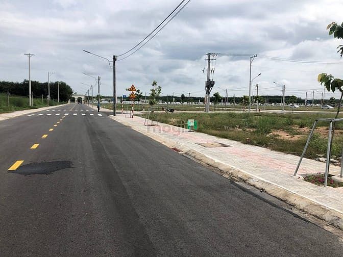 Hình ảnh Bán gấp lô đất liền kề KCN, TTTM Bến Cát Bình Dương