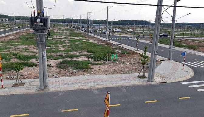 Hình ảnh Bán gấp lô đất liền kề KCN, TTTM Bến Cát Bình Dương