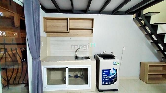 Hình ảnh Cho Thuê CHDV full Nội Thất, có ban công, gần Kcx Tân Thuận,...quận 7