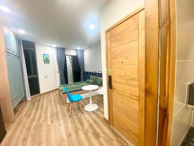 Hình ảnh Cho Thuê CHDVfull nội thất, ban công lớn, giáp ranh quận 8,5,... quận7