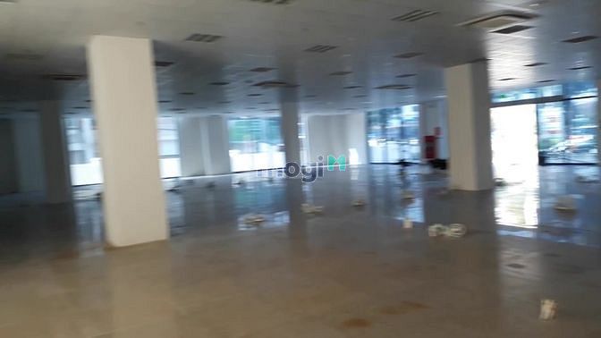Hình ảnh Cho thuê nhà mặt phố Thái Hà, 300m2x3 tầng-MT: 10m. 100tr/tháng