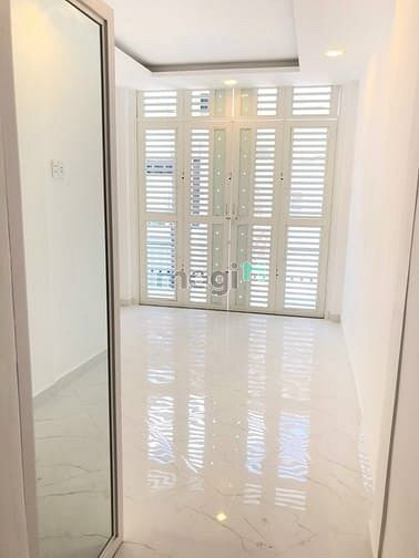 Hình ảnh Nhà nguyên căn gần phố ẩm thực Quận 4
