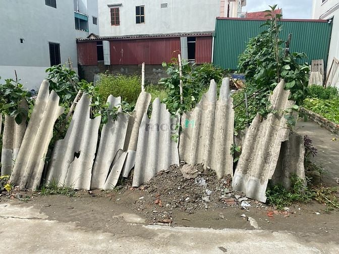 Hình ảnh Bán gấp đất 155m trục chính xóm 2 Đông Dư cứu công ty