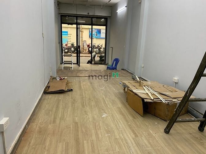 Hình ảnh Cho thuê nhà mặt phố Vũ Ngọc Phan,Phường Láng hạ,Đống Đa, Hà Nội