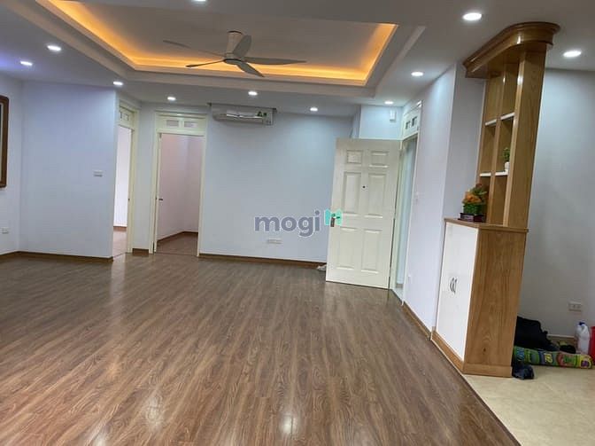 Hình ảnh Gia đình cần bán gấp căn góc cc Câu Giấy mới chỉ 2.4 tỷ