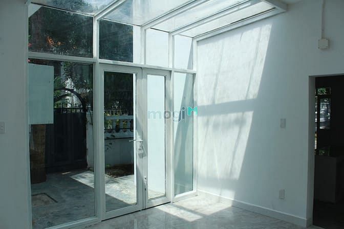 Hình ảnh Cần cho thuê biệt thự nằm trong khu biệt thự Phú Nhuận Compound