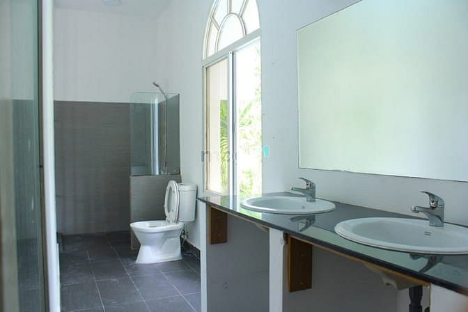 Hình ảnh Cần cho thuê biệt thự nằm trong khu biệt thự Phú Nhuận Compound