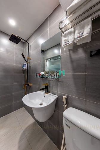 Hình ảnh Cho thuê nhà 6 tầng mặt phố Xã Đàn - Đống Đa