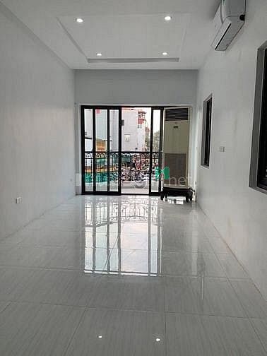 Hình ảnh Cho thuê nhà 5 tầng mặt phố Bạch Mai