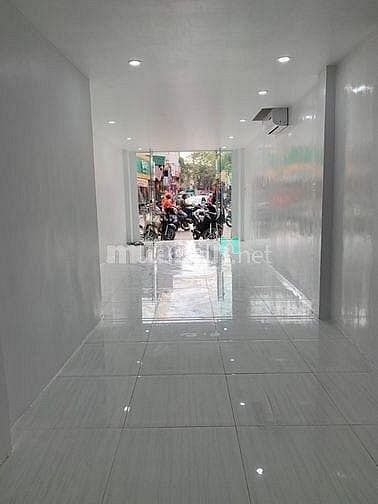 Hình ảnh Cho thuê nhà 5 tầng mặt phố Bạch Mai