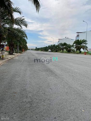 Hình ảnh lô đất hướng Đông Nam DT 78m2 bán nhanh