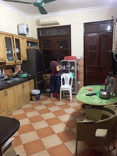 Hình ảnh Bán nhà La Thành, 52m2, 4 tầng, gần phố, 5.7 tỷ