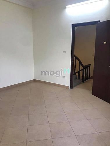 Hình ảnh Bán nhà Khâm Thiên, 32m2, 4 tầng, mt 4.2m, 3.4 tỷ