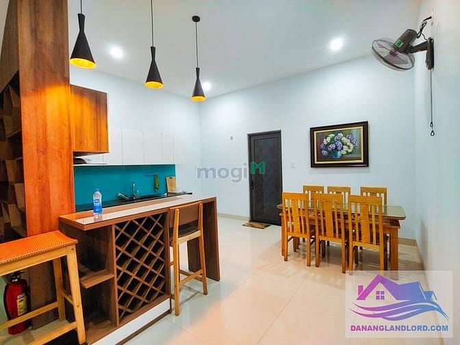Hình ảnh Nhà 3 tầng 2PN gần biển Mỹ Khê - B553