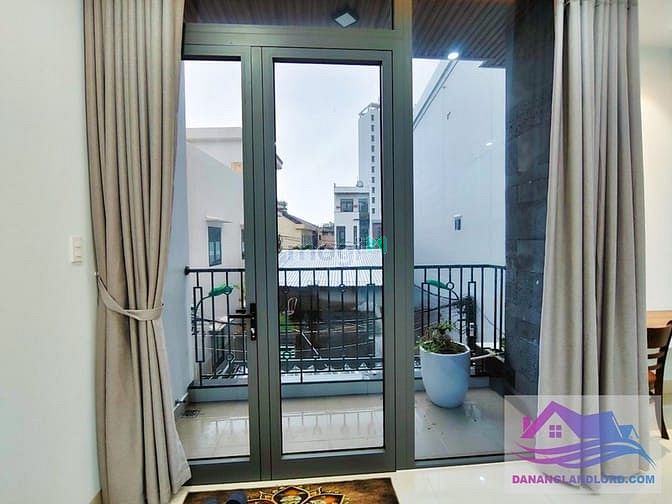 Hình ảnh Nhà 3 tầng 2PN gần biển Mỹ Khê - B553