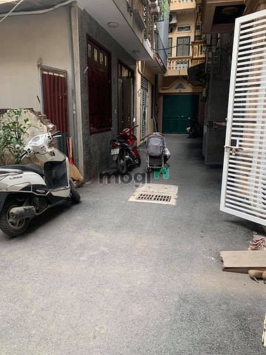 Hình ảnh Bán đất Hoàng Văn Thái, 43m2, mt 5m, ngõ 3m, gần phố, 3.5 tỷ