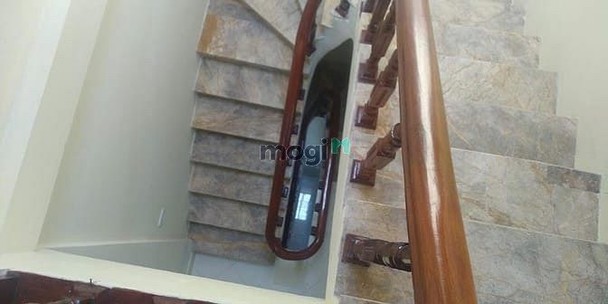 Hình ảnh Bán nhà Thái Thịnh, 37m2, 3 tầng, gần phố, 3.6 tỷ