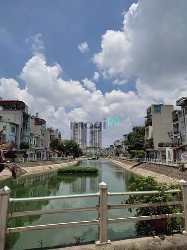 Hình ảnh Hiếm! Mảnh Đất Phố Ngọc Lâm Còn Sót Lại 50m2, MT 5,6M – Ô Tô Đỗ Cổng.