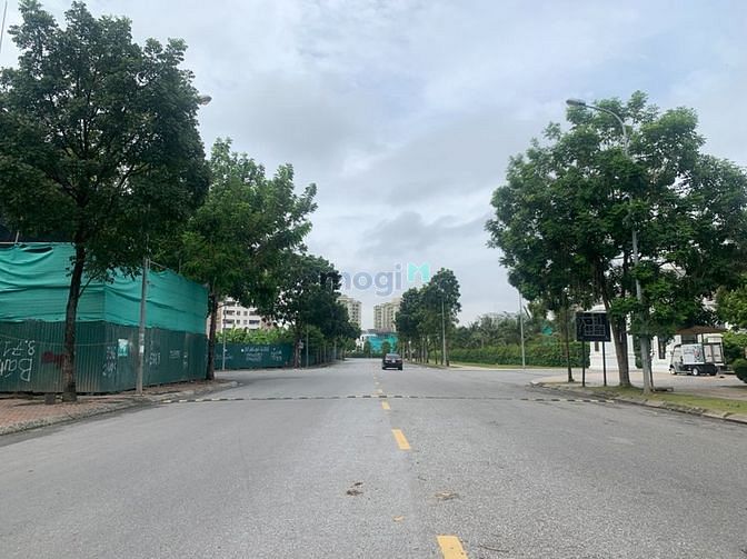 Hình ảnh Bán gấp lô đất 331m mặt phố Việt Hưng, khu vực kinh doanh quá đỉnh