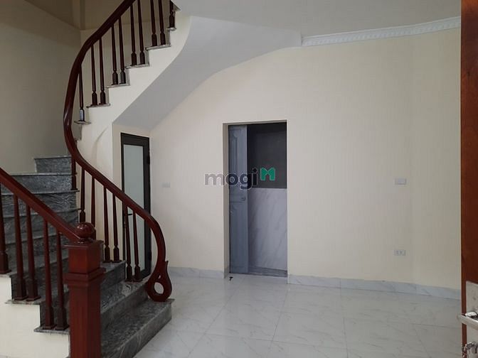 Hình ảnh Nhà 40 m2 Ngọc Thụy Long Biên 5 tầng