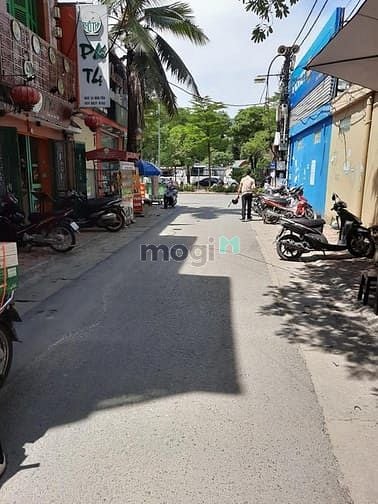 Hình ảnh Bán nhà Đào Tấn, 45m2, 3 tầng, ngõ 3m, 8.5 tỷ