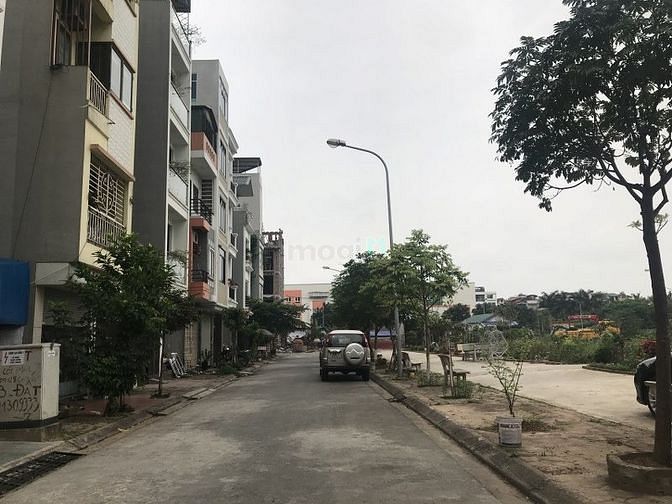 Hình ảnh Bán đất đấu giá BT3B Phúc Lợi, đối diện CC Ecohome, kinh doanh đỉnh.