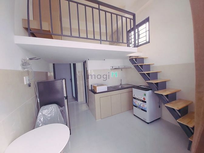 Hình ảnh 🌿✨Gác Lửng Hiện Đại Có Cửa Sổ Đón Nắng Trời, Quận 1