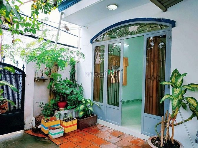 Hình ảnh Nhà đẹp Thảo Điền, Q2 có sân cho thuê, 2PN, giá chỉ 9.5tr/tháng