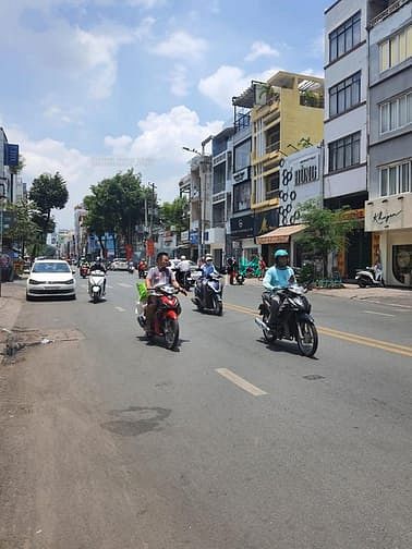 Hình ảnh Thu nhập 200tr.tháng,gấp bán CHDV Võ Văn Tần Quận 3, 6 tầng, thang máy