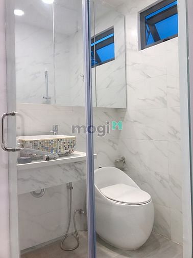 Hình ảnh Bán Nhanh Nhà Đẹp 3 Lầu Sát Q1 3.9 tỷ