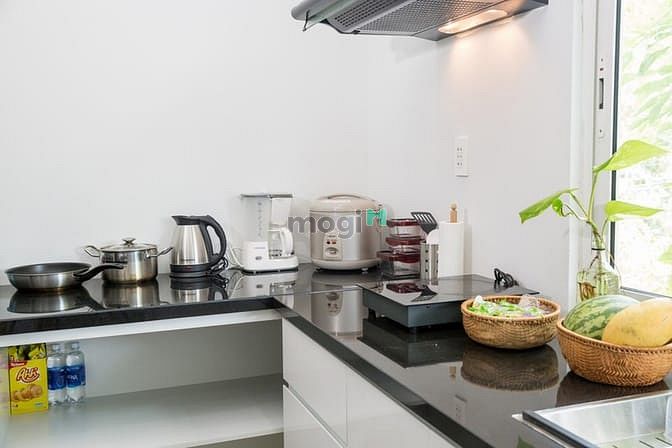 Hình ảnh Nhà sân vườn 4 phòng ngủ gần Phạm Văn Đồng - B275